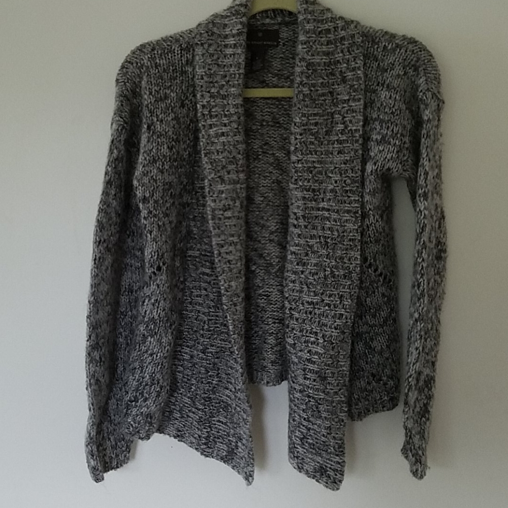 Classic collared cardigan